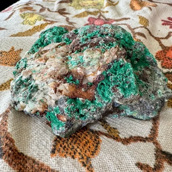 Emerald Green Malachite Crystalline Decor Accent - Picture 6 of 15